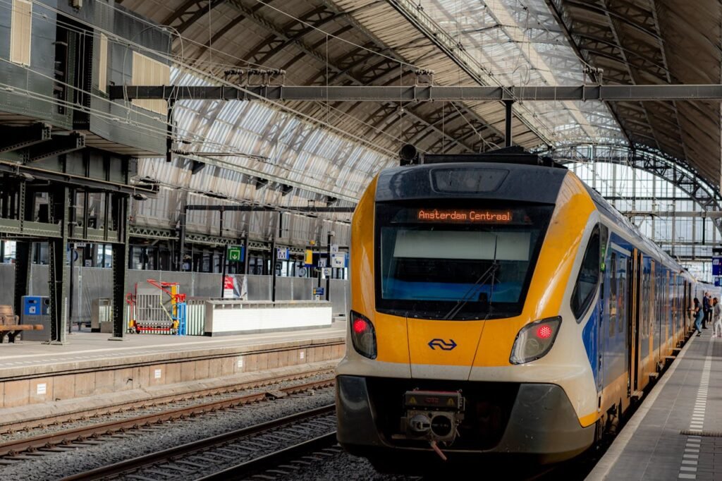 Amsterdam train
